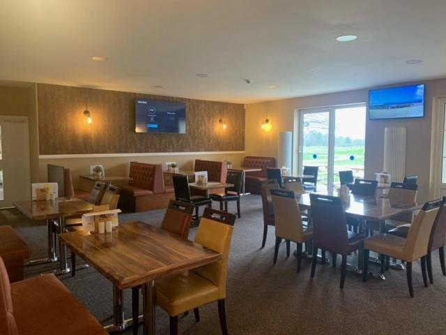 Silverstone Golf Club And Hotel Buitenkant foto