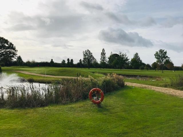 Silverstone Golf Club And Hotel Buitenkant foto